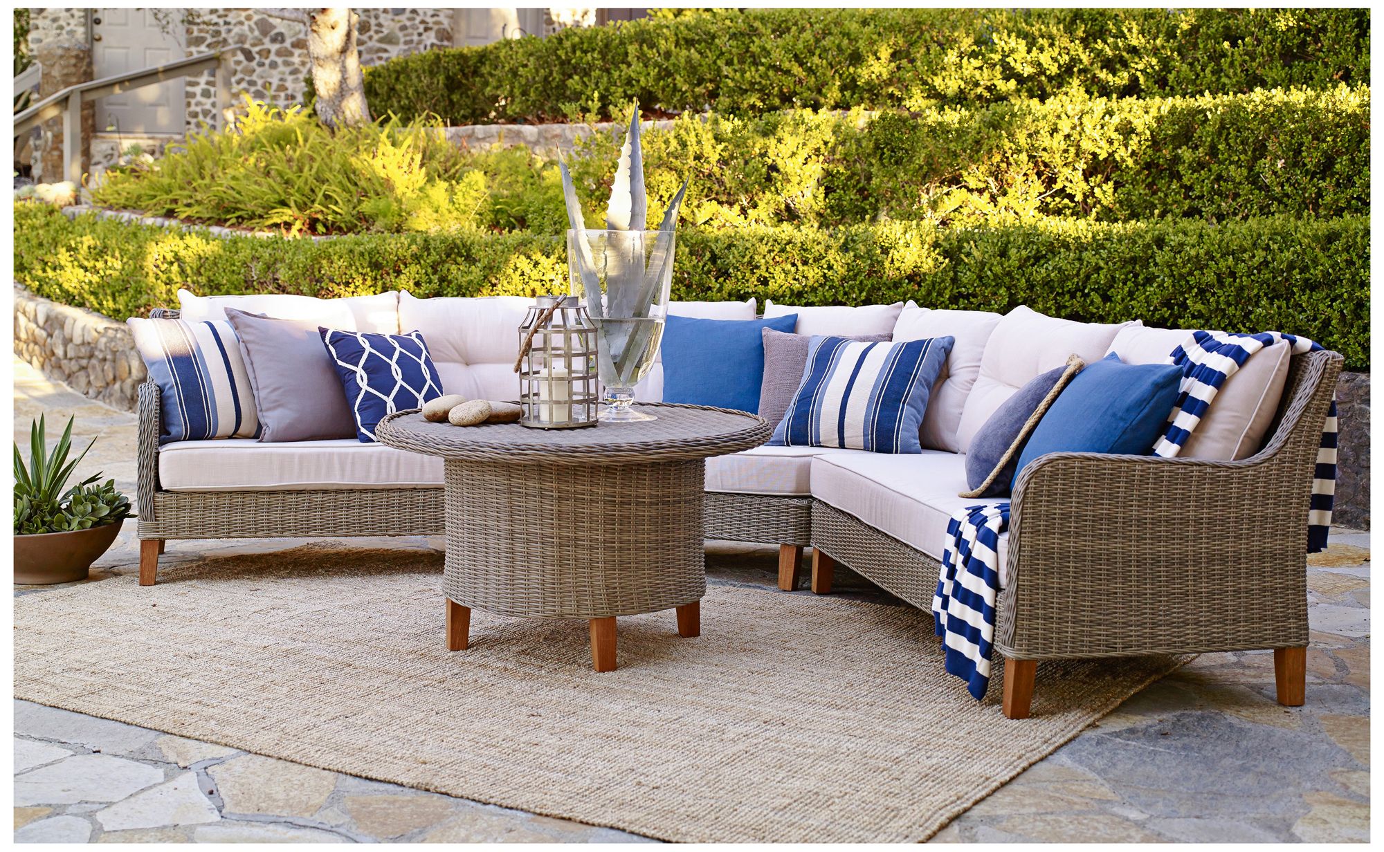 Trindale Brown Wicker 4-Piece Outdoor Sectional Patio Set