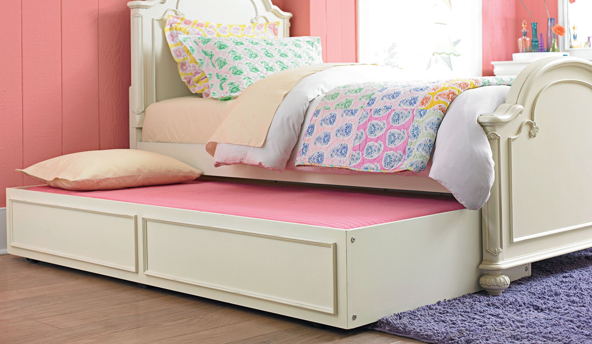 Charlotte Antique White Trundle/Storage Drawer on Casters