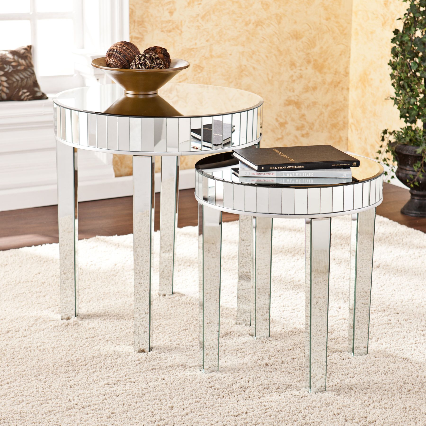 Darby Mirrored 2-Piece Round Nesting Table Set