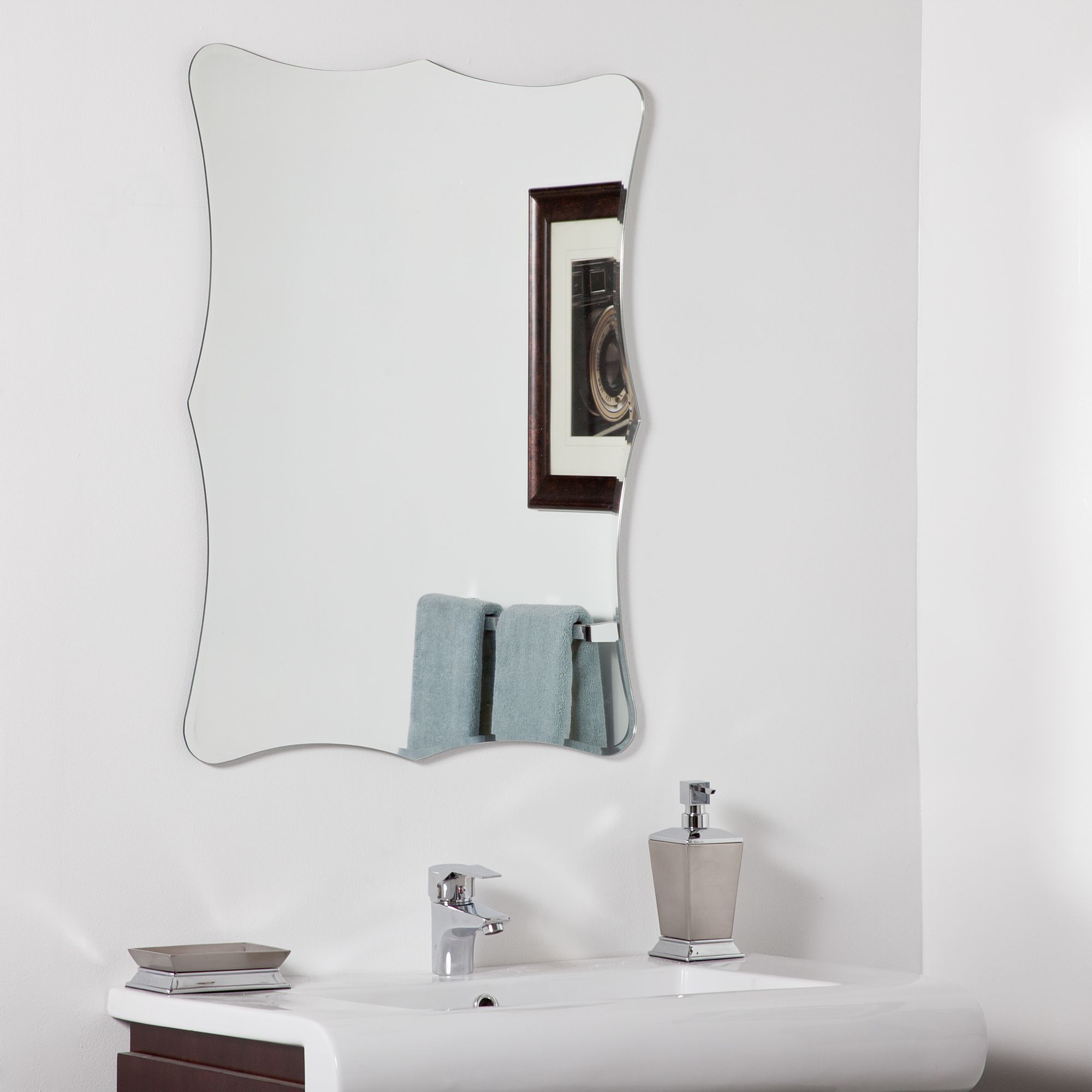 Bailey Modern 23 1/2" x 31 Novelty Wall Mirror